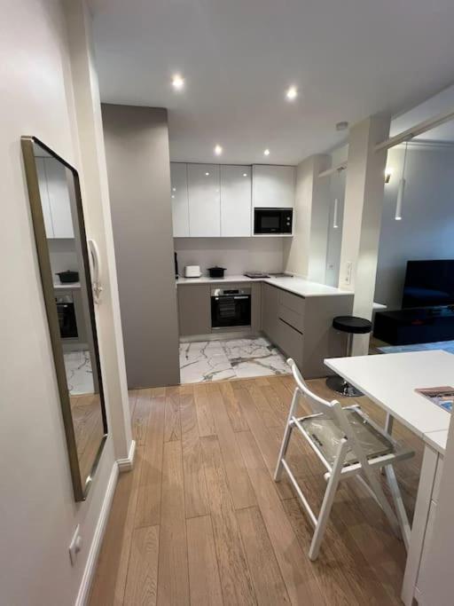 Charmant Appartement Alesia Paris Ngoại thất bức ảnh